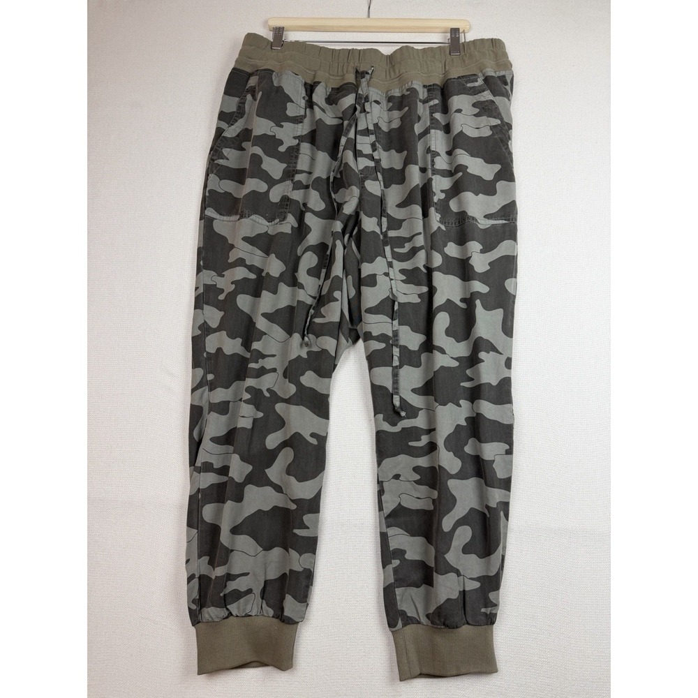 Kut from the Kloth Camo Utility Jogger Pants Sz 1X Plus Green Drawstring Pockets